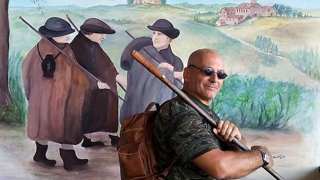 Franco Trentalance: dai set a luci rosse al pellegrinaggio lungo la Via Francigena