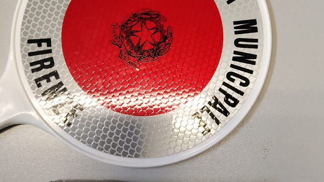 Droga nel muro di un palazzo vicino a Ponte Vecchio