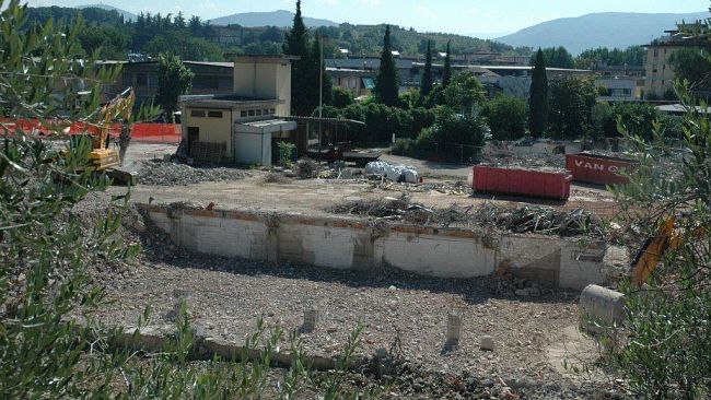 Iniziata la demolizione degli immobili dell'area ex-Le Monnier