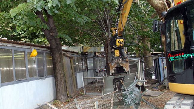 Torrino Santa Rosa: abbattute le strutture abusive