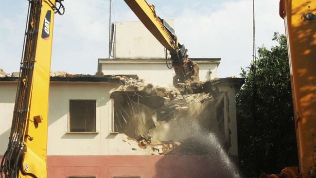 Viale Giannotti: giù gli edifici dell’ex Esselunga ed ex Cpa