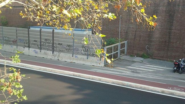 Altri luoghi: indecente l’ex deposito per bus elettrici