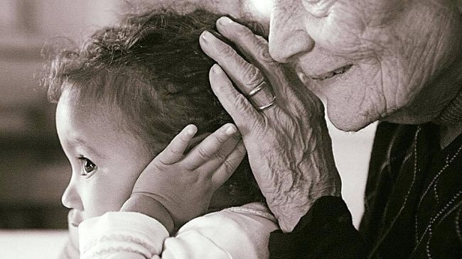 Anziani: aumenta aspettativa di vita, ci sono nuovi bisogni