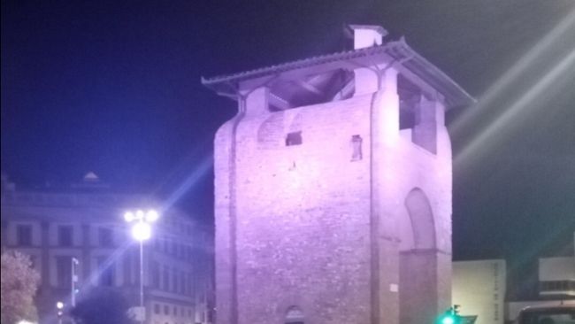 Disturbi alimentari, stasera due antiche porte saranno lilla