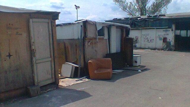 Sgomberati in più di 100 da via dell’Olmatello