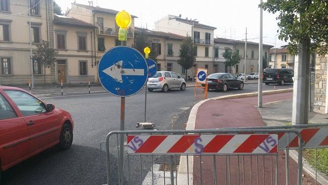 Spaccio e furti all'Isolotto, flash mob della Lega