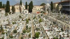 In Toscana Cimiteri in crisi: permuta di loculo con ossario
