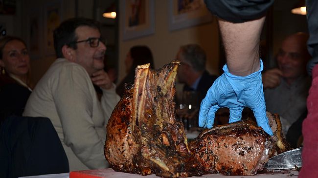 Ieri all'osteria Pratellino i vini di Cortona con un menu dedicato