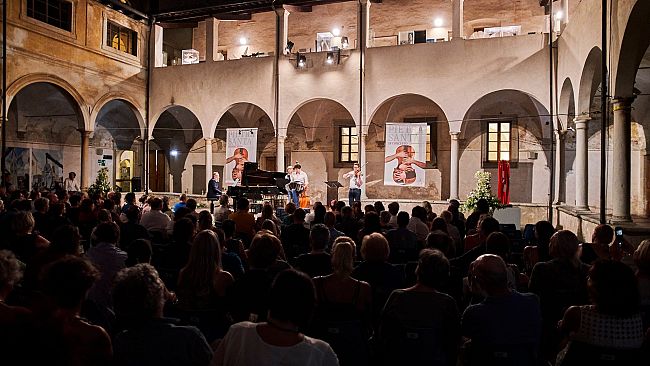 versiliana-accoglie-dap-festival-pietrasanta-in-concerto-e-musica-e-parole