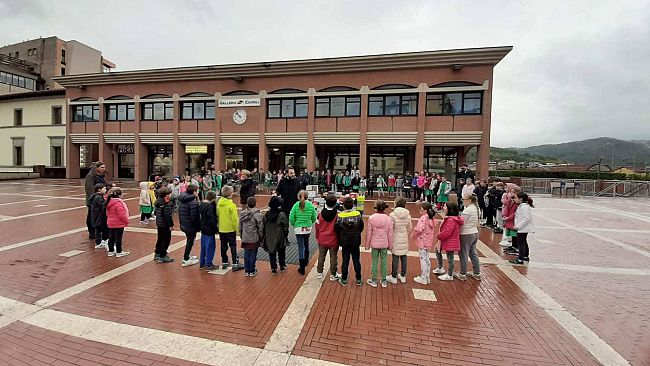 Muro di Berlino, 30 anni fa la caduta: flash mob a Pontassieve
