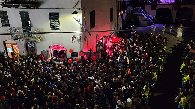 Dolcetto o scherzetto tra i borghi toscani