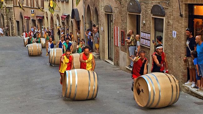 Bravio delle Botti 2014: vince la contrada di Voltaia