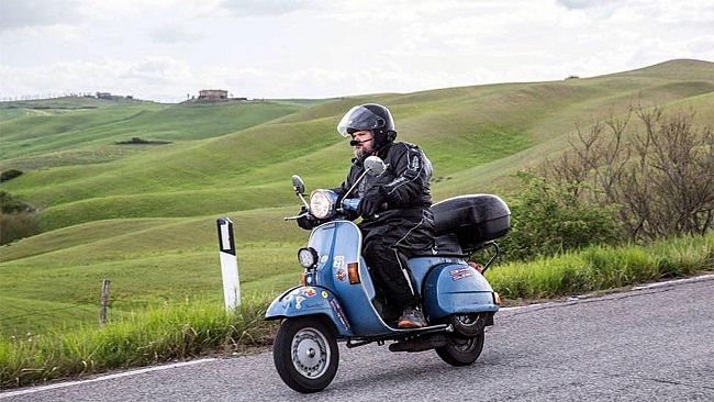 VespArezzo: 1.000 vespisti al raduno nazionale del 1° maggio