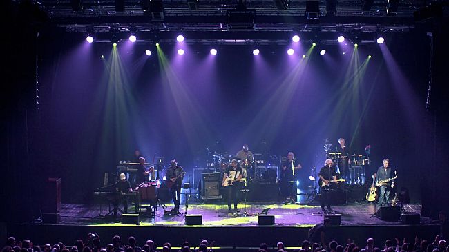 SOLD OUT all'Obihall per i Dire Straits Legacy