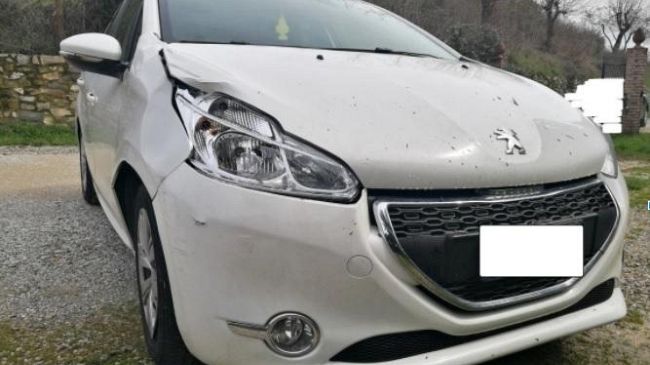 Investita da un'auto pirata: trovato il giovane conducente