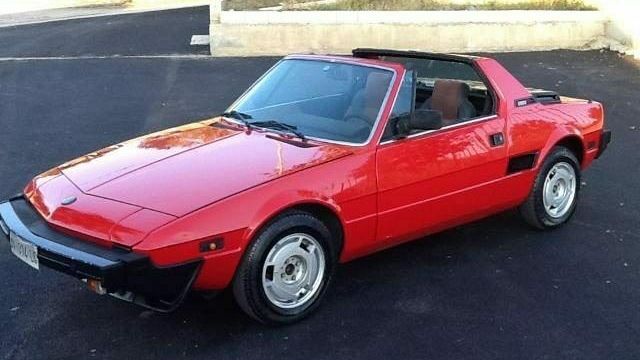 Raduno di auto storiche Fiat X 1/9 a Castelfiorentino