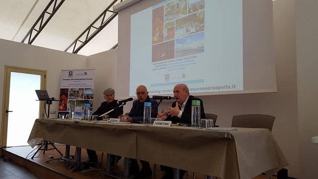 Camperisti in Toscana: un milione e mezzo di ospiti, italiani sul mare e stranieri in città