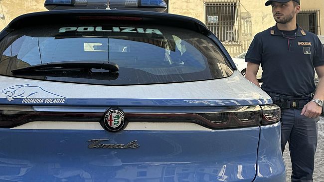 Furto dello zaino ad un giovane turista inglese alla Stazione SMN