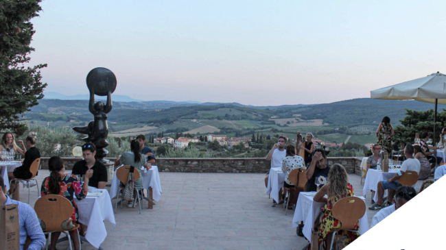 Guardare le stelle dai vigneti delle cantine di tutta la Toscana