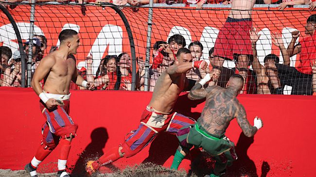 i-rossi-dilagano-verso-la-finale
