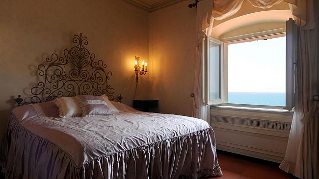 In vendita Villa Corcos appartenuta ad Alberto Sordi