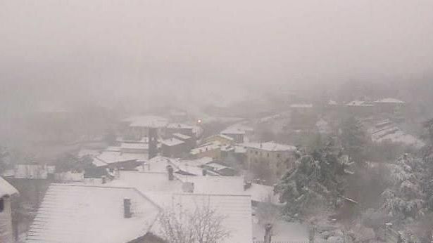 Neve sopra i 900 metri e al Passo della Consuma