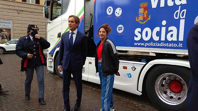 Pandemia reale ed epidemia virtuale