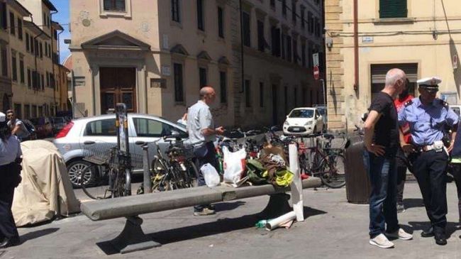 Senza fissa dimora in Sant'Ambrogio: interviene la polizia municipale