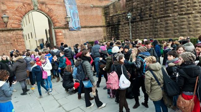 A Danzainfiera la partner preferita di Roberto Bolle, il coreografo di Madonna e.. Dance Dance Dance