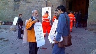 Lavavetri: proteste contro l'ordinanza, mentre stanno tornando ai semafori