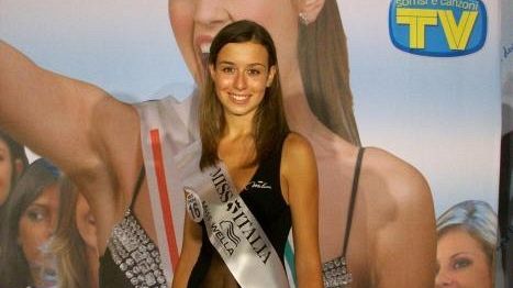 Giulia è ''Miss Cinema Stabbia''