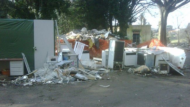 Careggi: degrado a Poggio Secco occupato