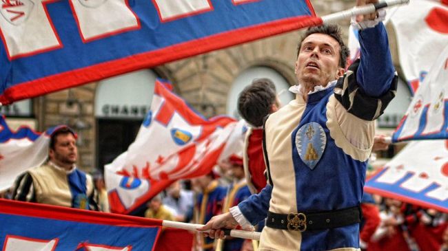 Un film per documetare gli sbandieratori fiorentini