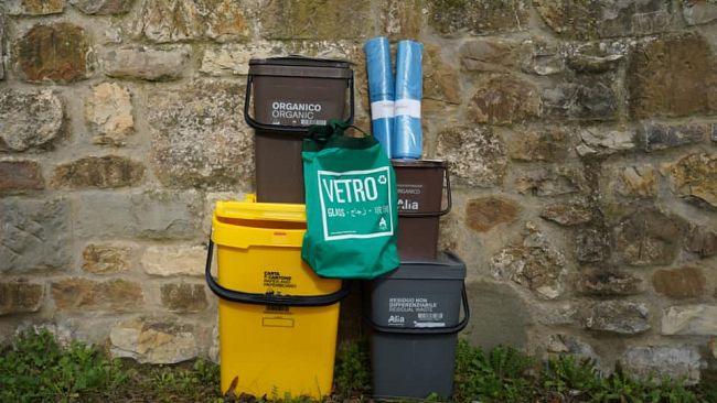 Firenze: distribuiti 2241 bidoncini per la raccolta porta a porta