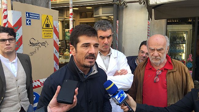 Stella (Fi) a difesa della storica Farmacia di piazza San Felice e dell'Oltrarno
