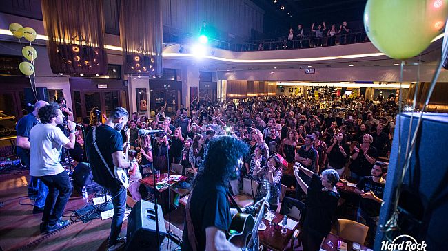 Hard Rock Cafe Firenze festeggia Freddy Mercury