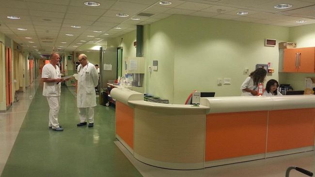 Incidente in viale Machiavelli, ciclista in ospedale in prognosi riservata