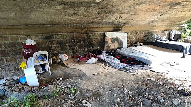 Sotto i ponti di Firenze: nuovo sgombero sul Mugnone