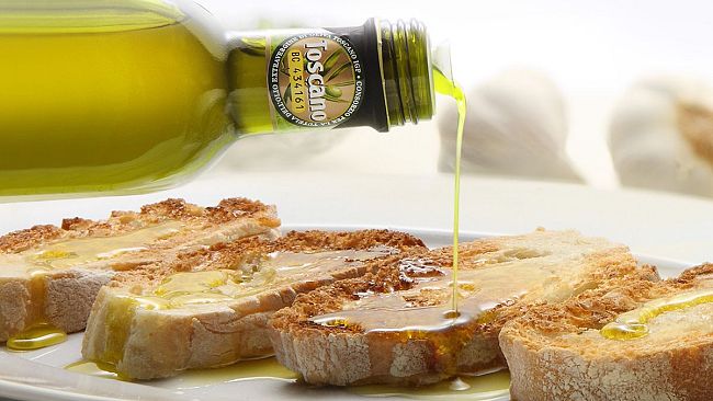 L'olio di oliva in Toscana, la fotografia del settore