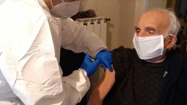 Vaccini over 80, i sindacati pensionati: