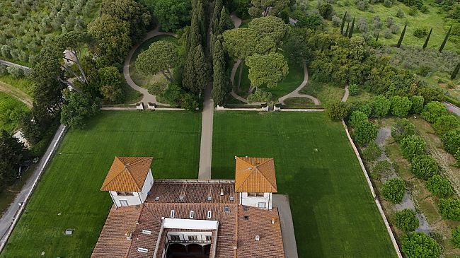 villa-le-corti-apre-i-suoi-giardini