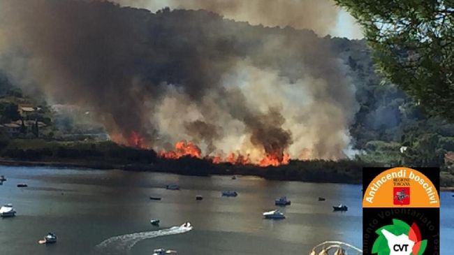 Rischio incendi: allerta in tutta la Toscana per scarsa umidità e vento forte