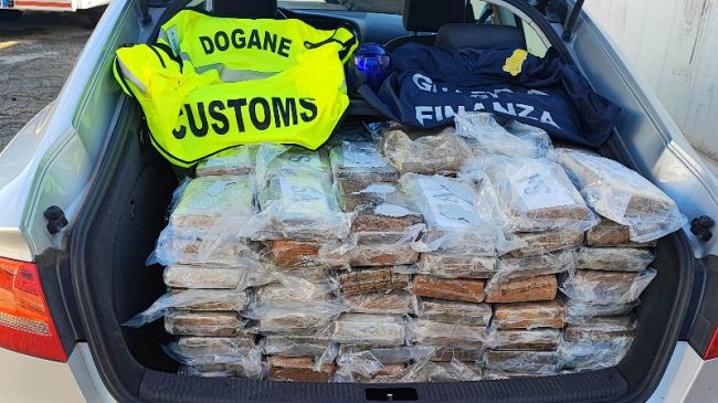 Livorno: maxi sequestro di droga, operazione importante