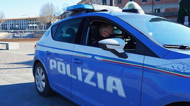 Irregolari a Firenze, la Polizia espelle 4 nordafricani