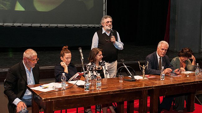 Teatro di Rifredi - Stagione teatrale 2016/17