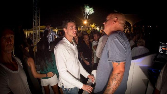 b308200113-nba-danilo-gallinari-al-beach-club