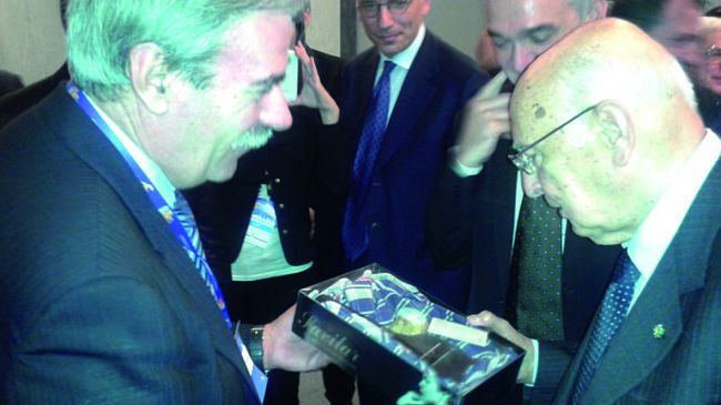 Un Tartufo bianco di San Miniato al presidente Giorgio Napolitano