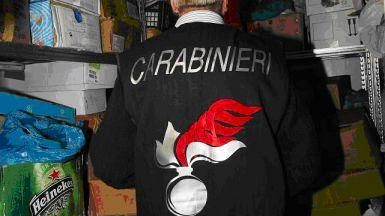 Carabinieri: scoperto a Firenze un altro magazzino alimentare abusivo