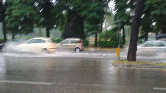 Allerta meteo: libeccio e mare agitato sul litorale toscano