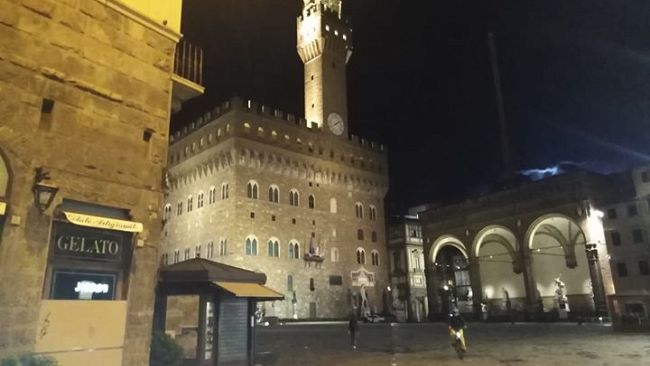 La musica di Re Artù in piazza Signoria